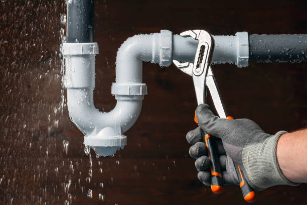 Professional Gas Line Repair technician working in DHS, VA